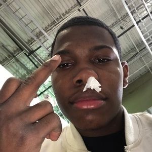 Meet your Posher, Azeah